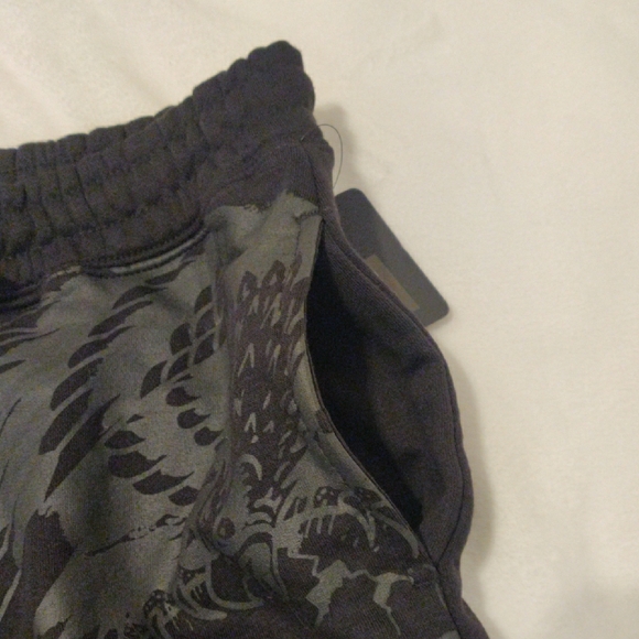 Ed Hardy Men's Black Joggers with Graphic Design - Picture 4 of 16